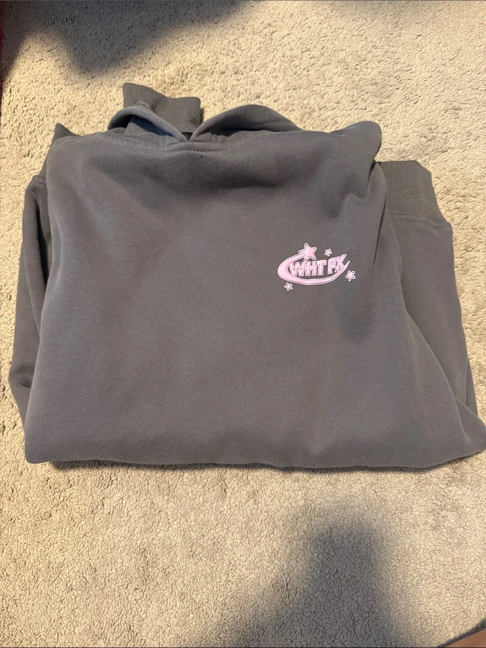 White Fox Boutique Charcoal Gray Crewneck with Pink Logo - Picture 1 of 2